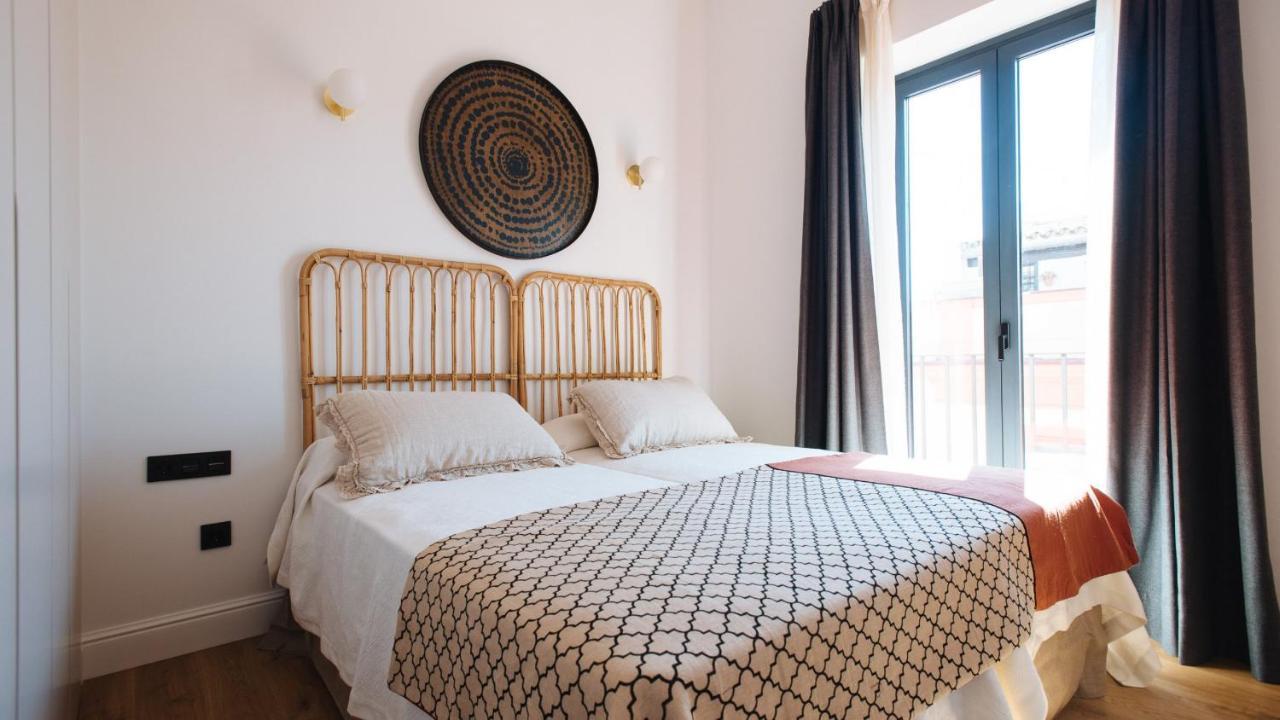 OMM Suites Sevilla Esterno foto